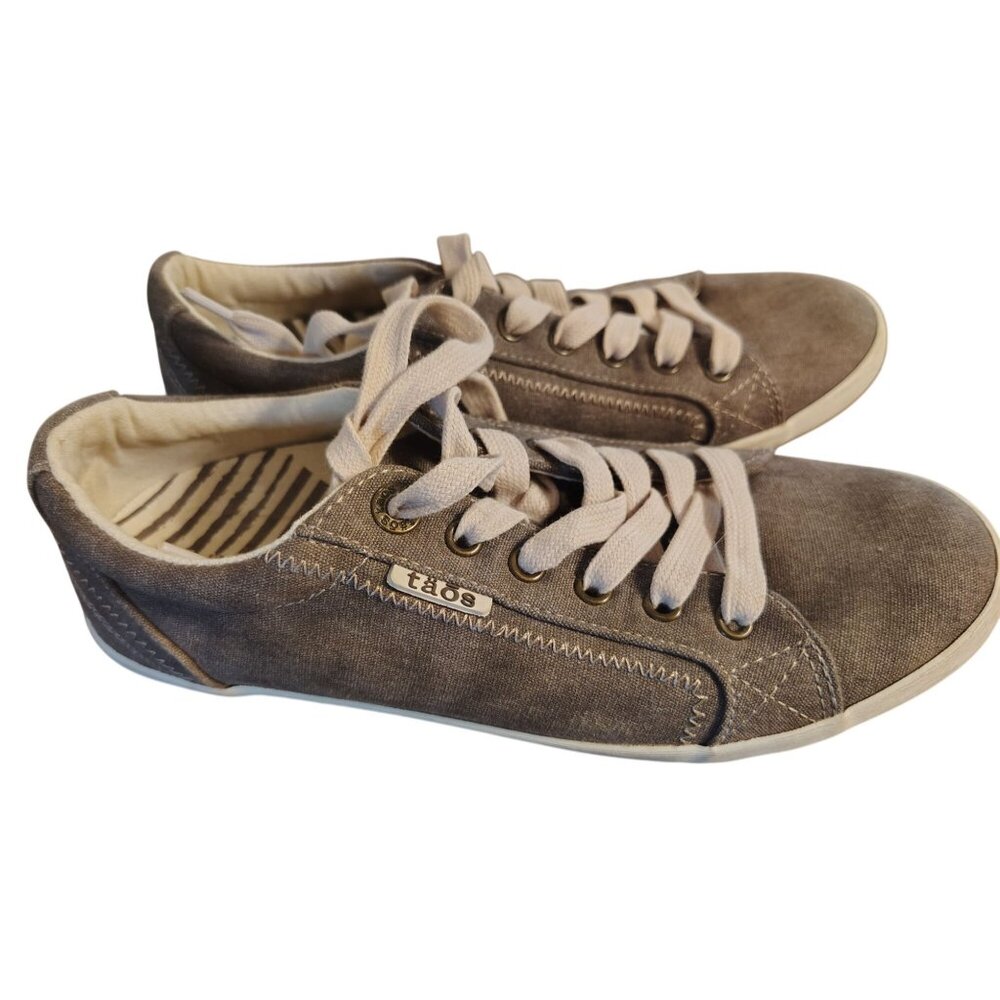 Taos Women's 8.5 Sneaker Shoes, Gray Wash Canvas Curves & Pods Removable Insole